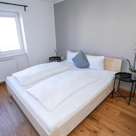 Lejlighed Terrassenwohnung In