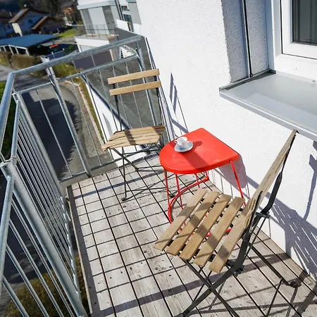 Terrassenwohnung In Apartman *