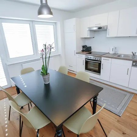 Daire Terrassenwohnung In Götzis