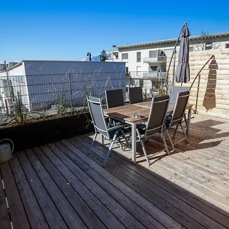 Terrassenwohnung In Apartman *